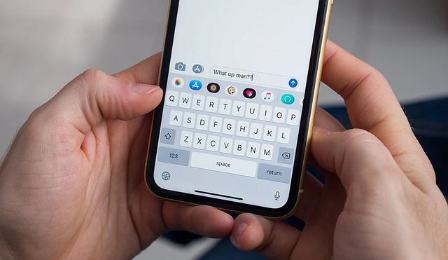 How to Build an SMS Chatbot for Your Business